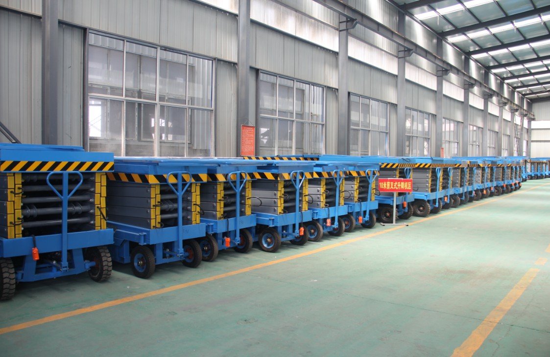 Scissor Lift Applications in Factory Indoor Aerial Work